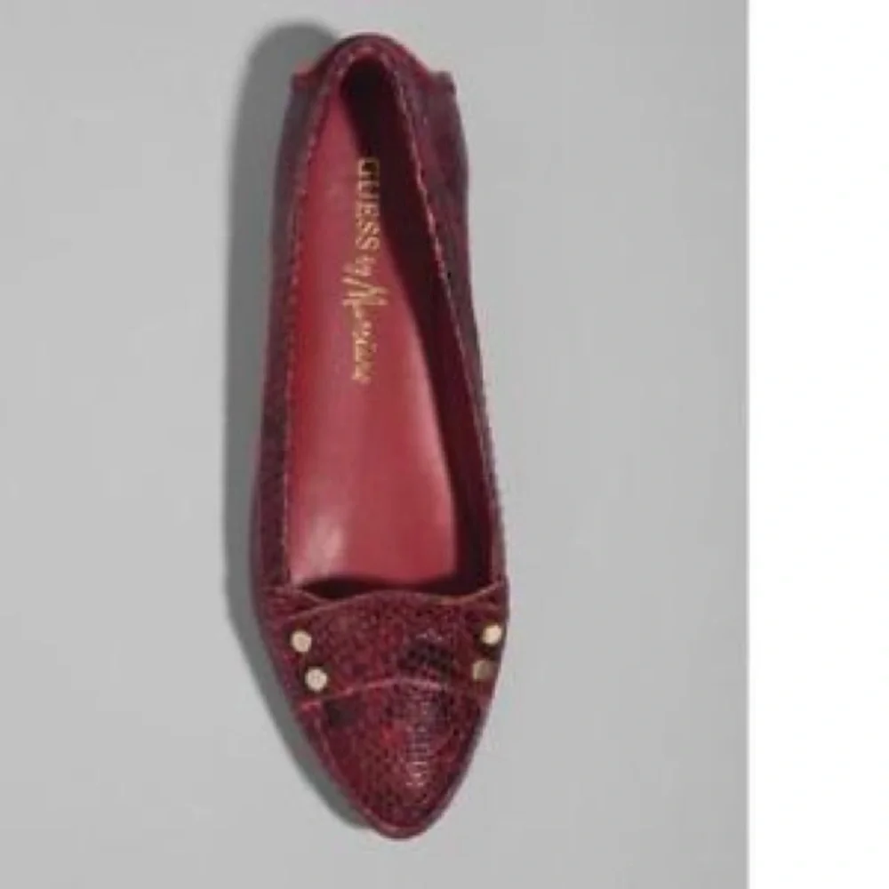 NEW GUESS BY MARCIANO Safia SnakePrint Flat SZ 8.5